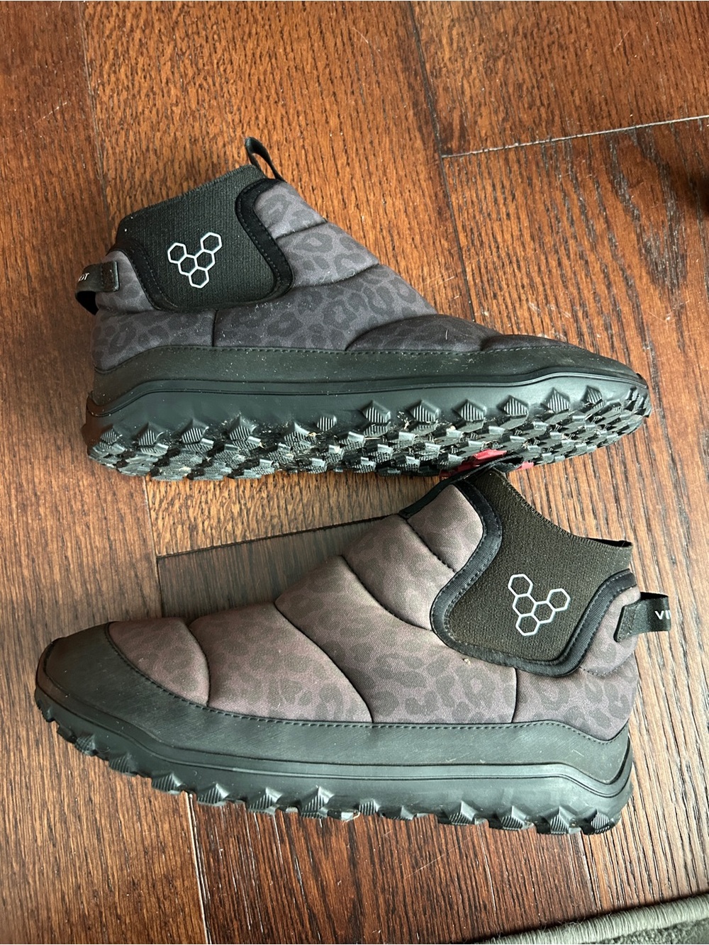 Vivobarefoot Explorer Mid JJF boots Women’s Obsidian Leopard 40